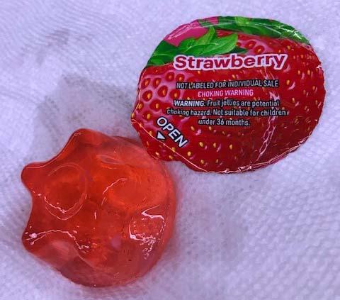 Photo 4:  Strawberry Fruit Jelly Cup label and product