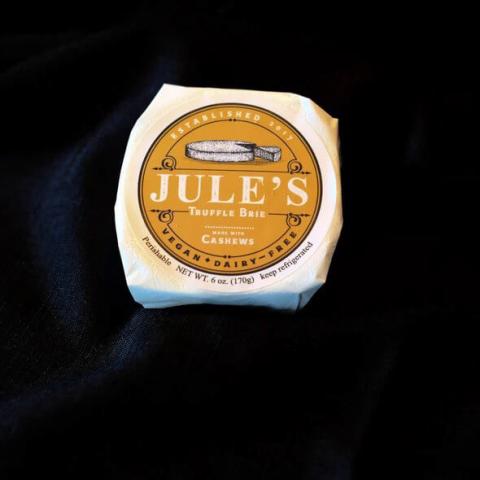 Image 2 - JULE’S TRUFFLE BRIE, CASHEWS